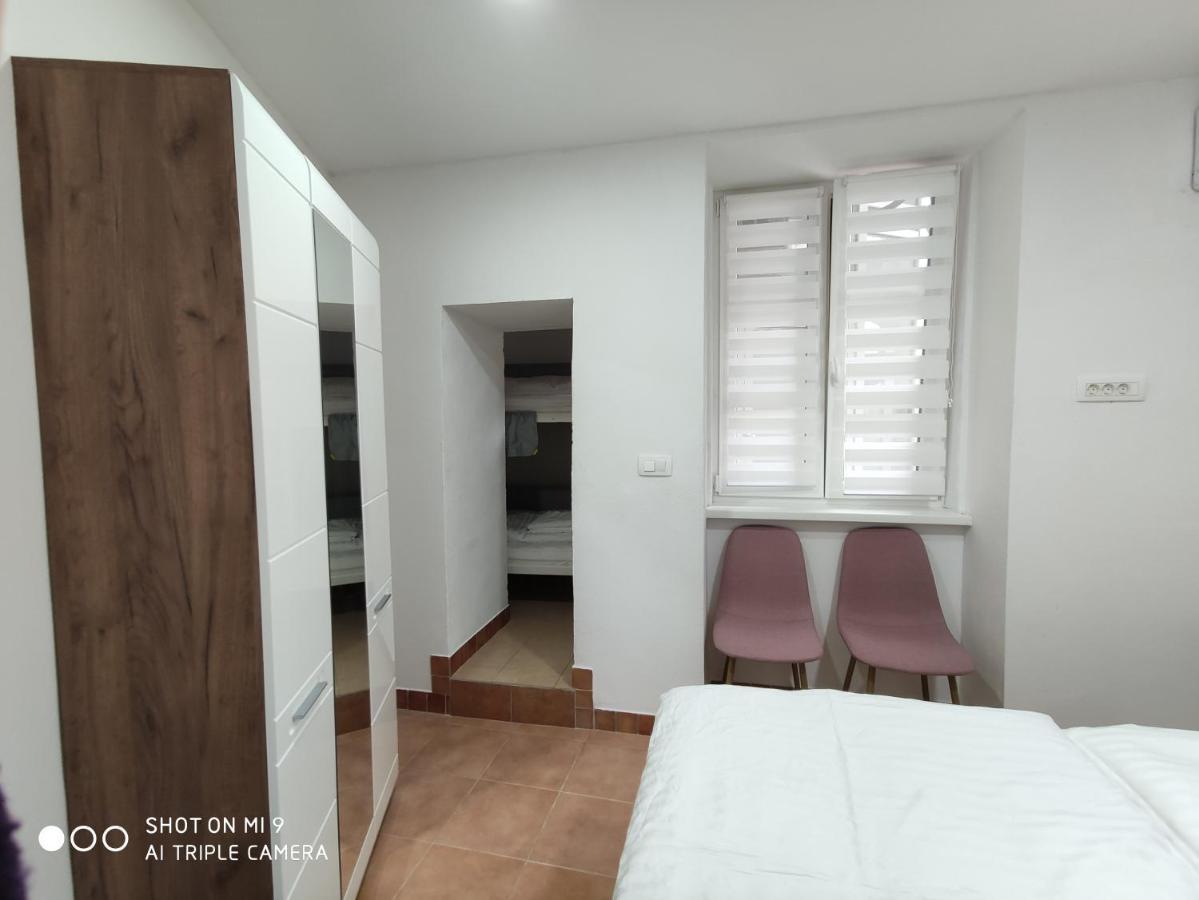 Triple Room Private Bathroom